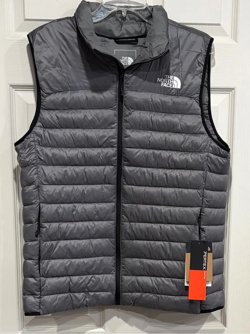 The North Face Men’s Medium Terra Peak Vest Puffer NWT Insulated Grey Warm